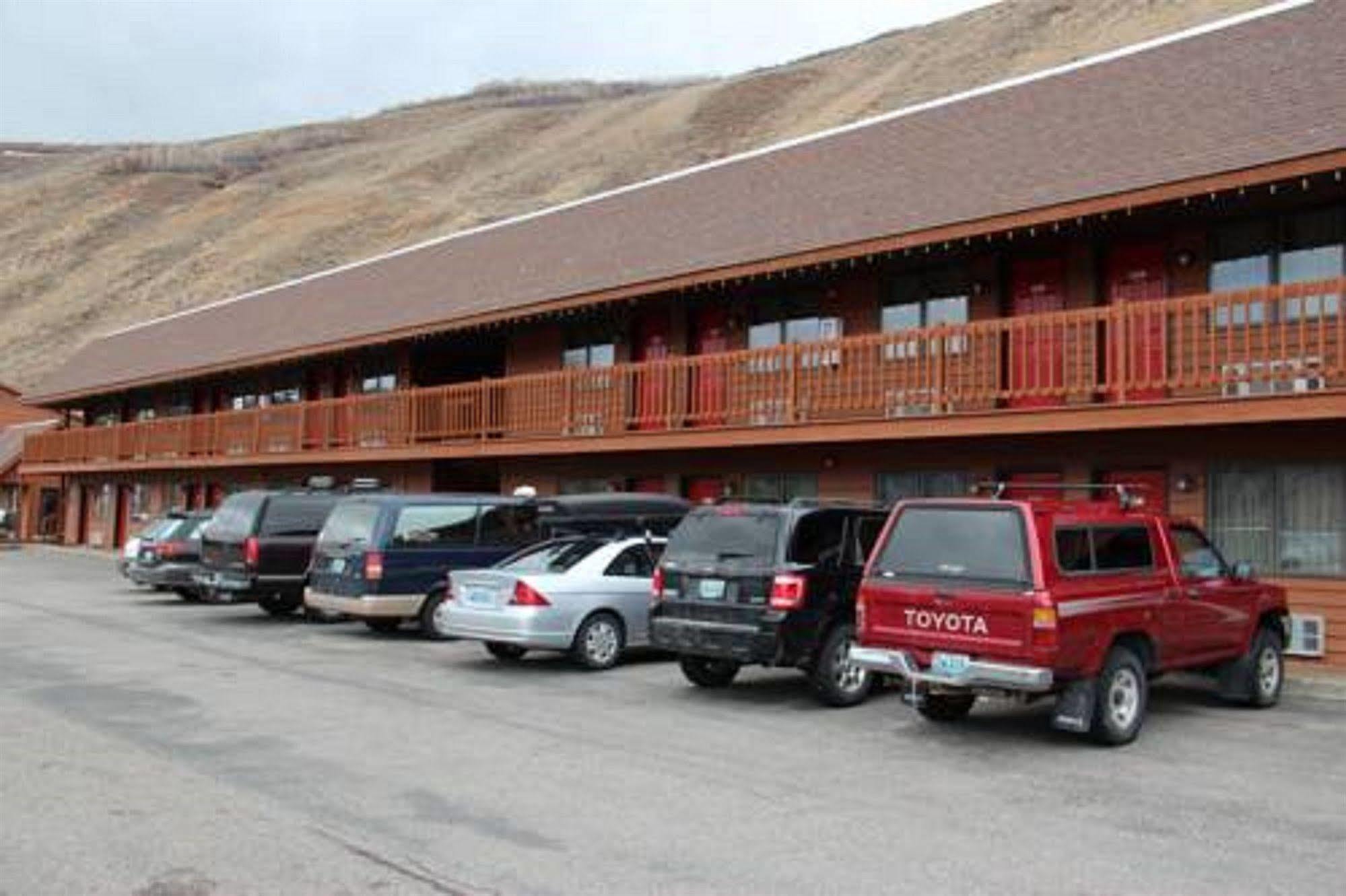 Flat Creek Inn Jackson Exterior photo